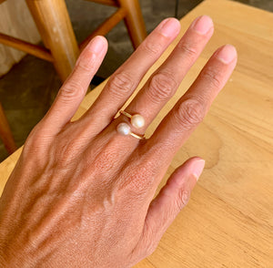 
                
                    Load image into Gallery viewer, Pink Edison Pearl Wrap Ring
                
            